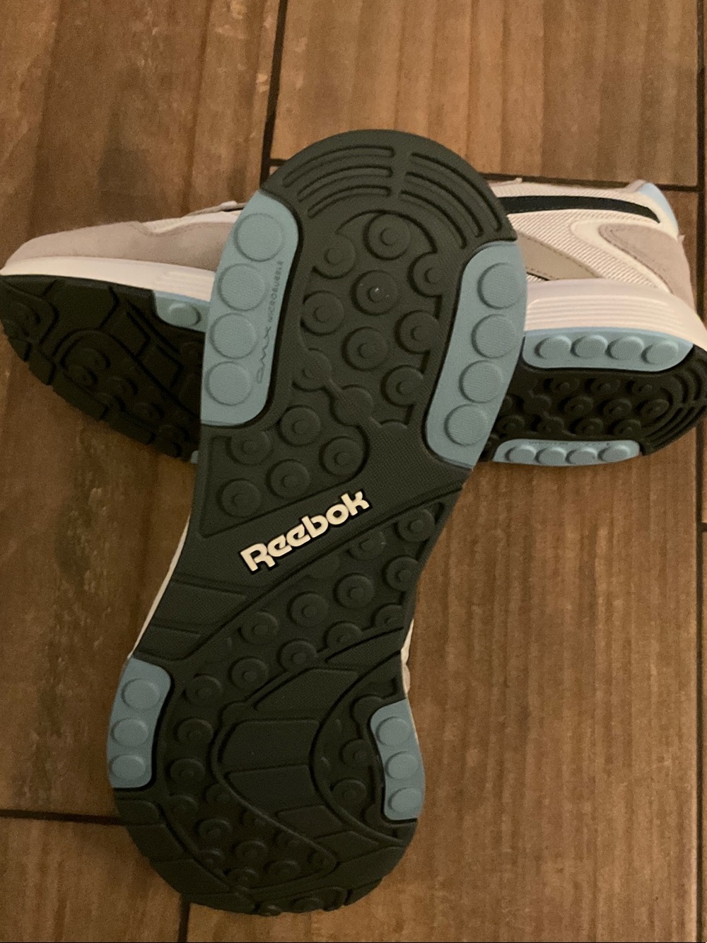Reebok Womens Glide DMX  alabaster Ash Soft blue Sneaker Trainer size 10.5 - Picture 2 of 5